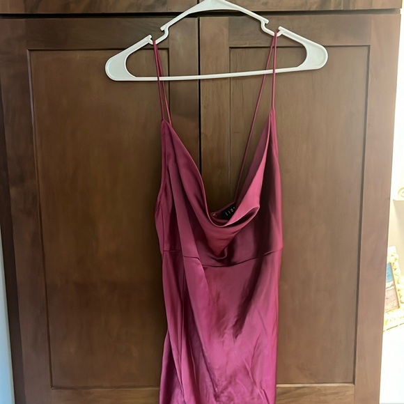 Princess Polly Walk the Line Midi Dress in Magenta. - Picture 1 of 5